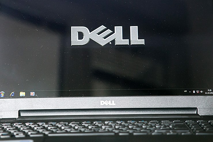 Dell Inspiron 3521 (3).jpg